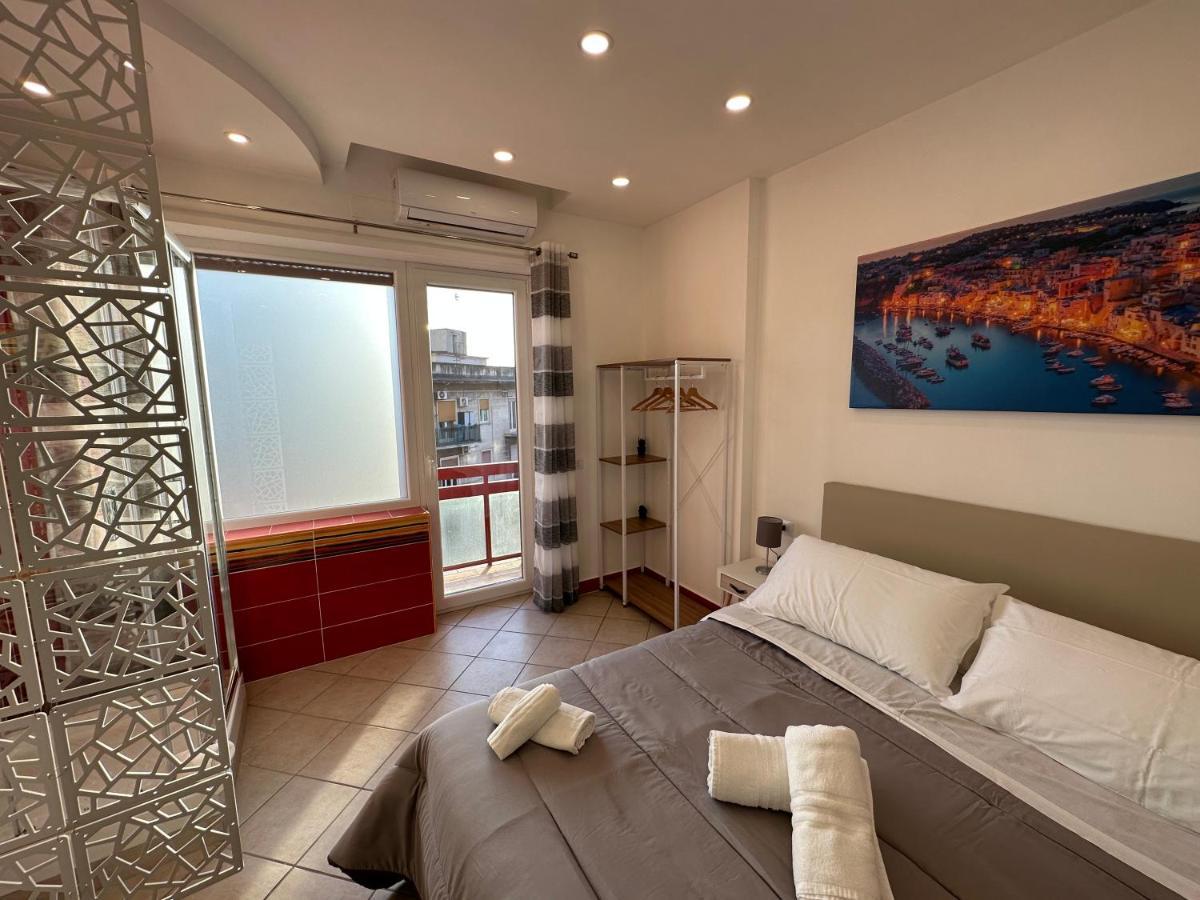 B&B Off Rooms And Relax Neapel Exterior foto